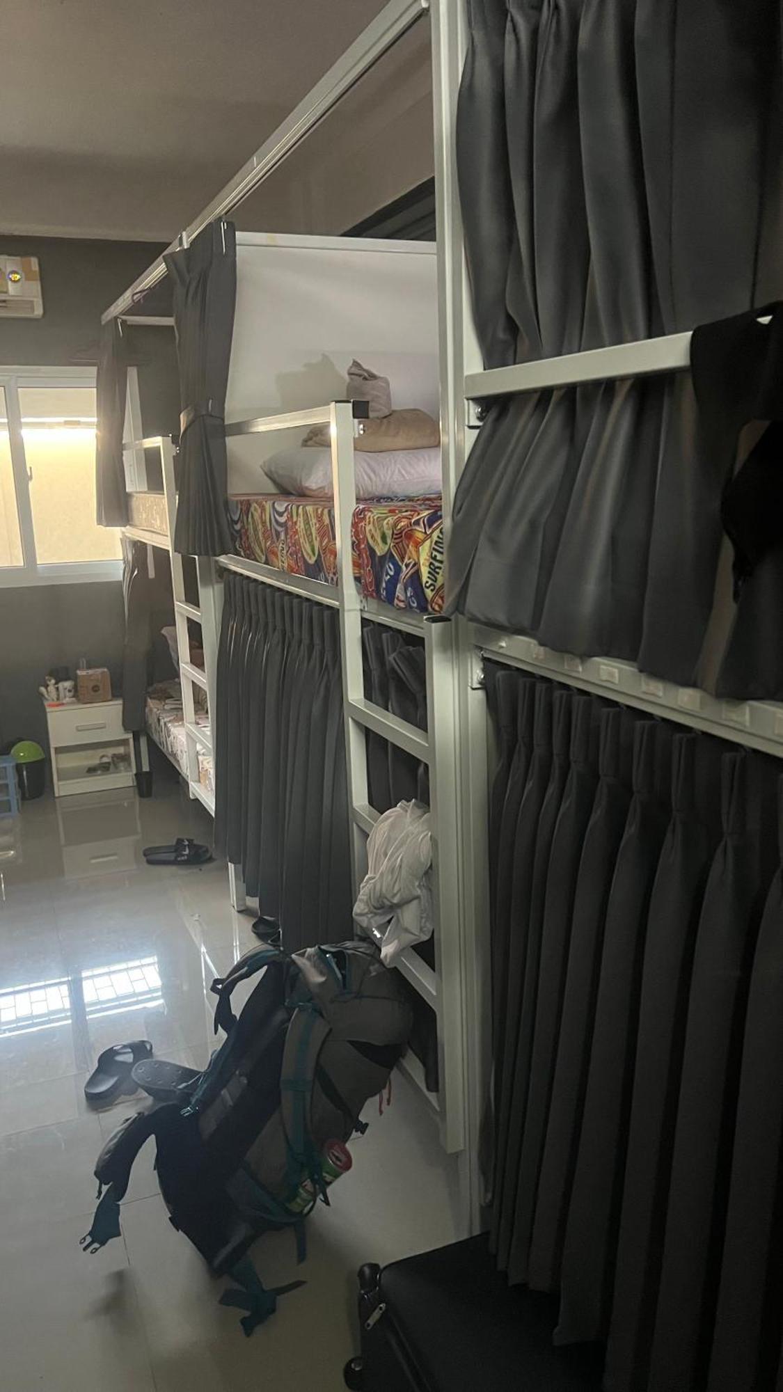 W District Hostel Bangkok Dış mekan fotoğraf