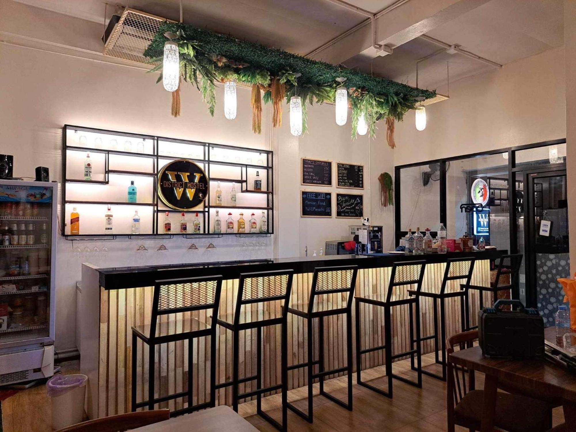 W District Hostel Bangkok Dış mekan fotoğraf