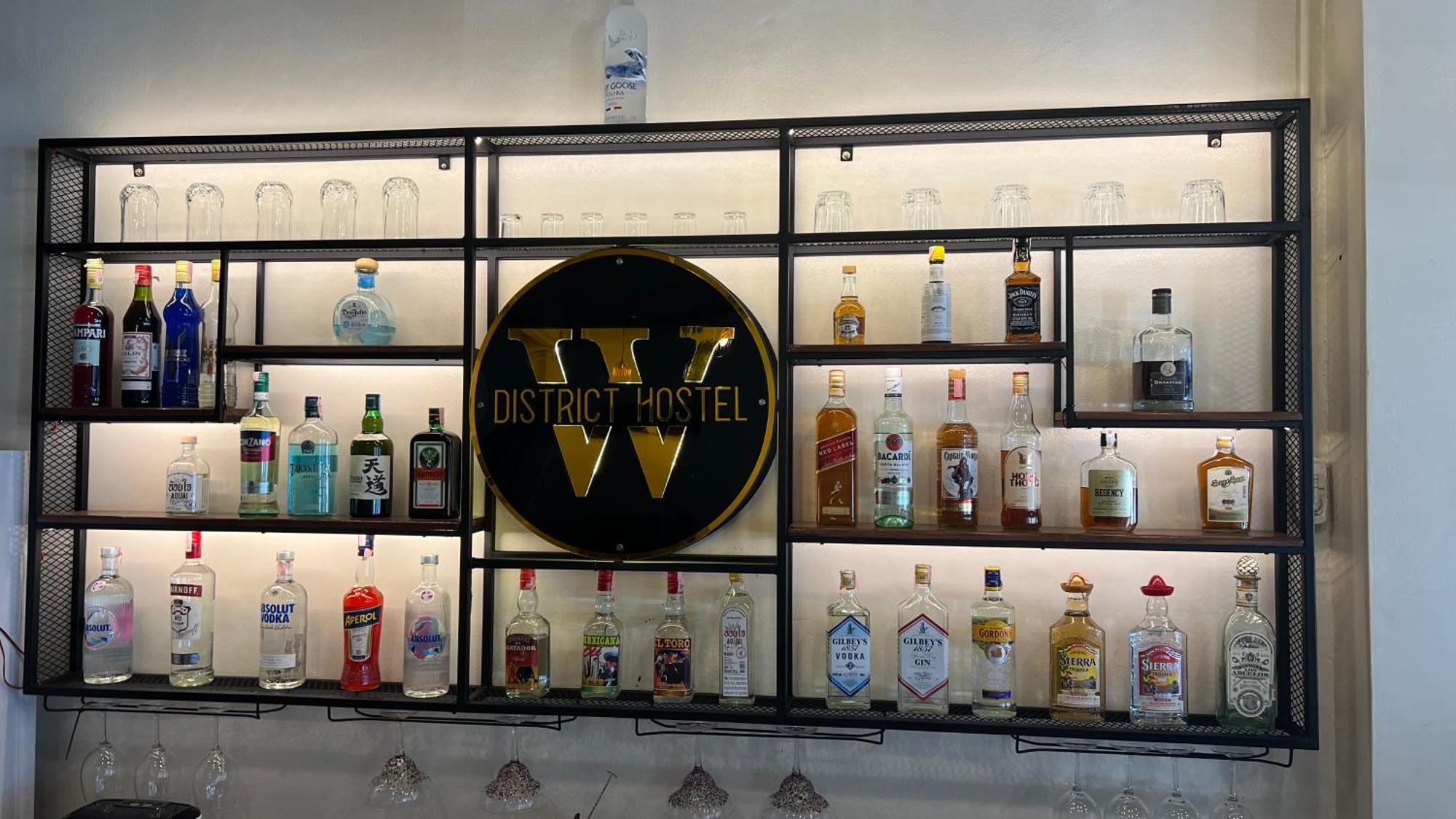 W District Hostel Bangkok Dış mekan fotoğraf