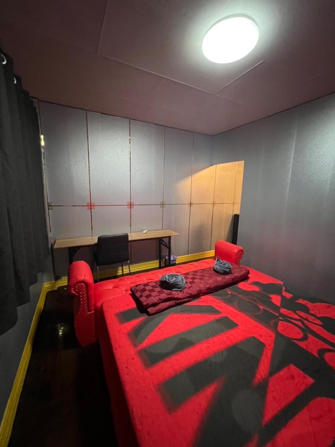 W District Hostel Bangkok Dış mekan fotoğraf